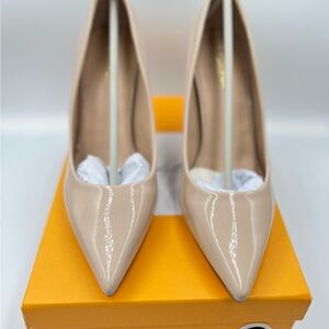 Elegant Nude Women's Pumps